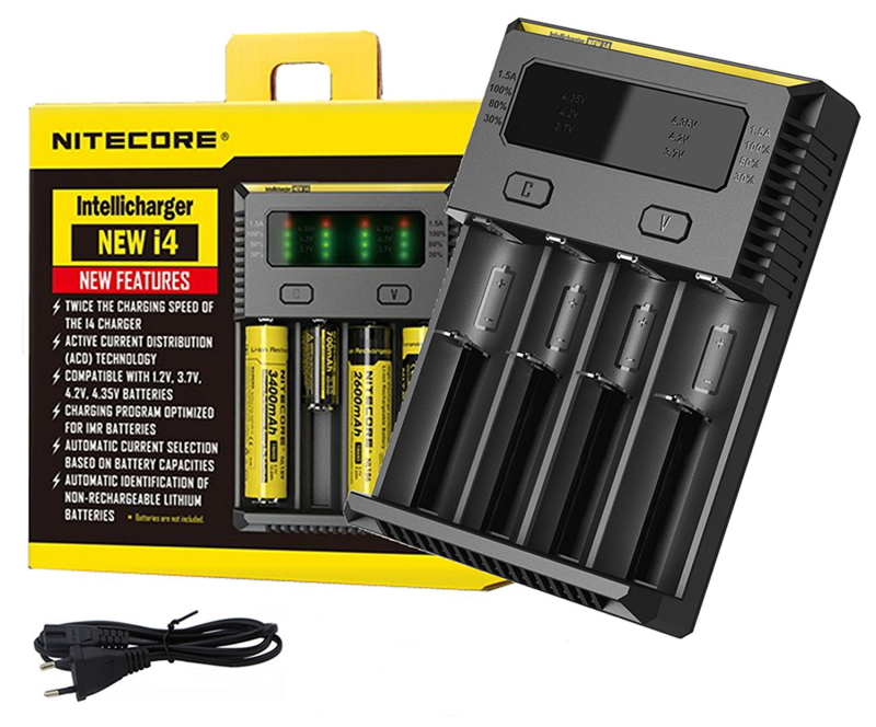 Photo Chargeur intelligent 4 accus Nitecore new I4 pour batterie de cigarette électronique